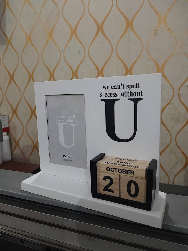 “Success Starts with U” Photo Frame & Wooden Block Desk Calendar