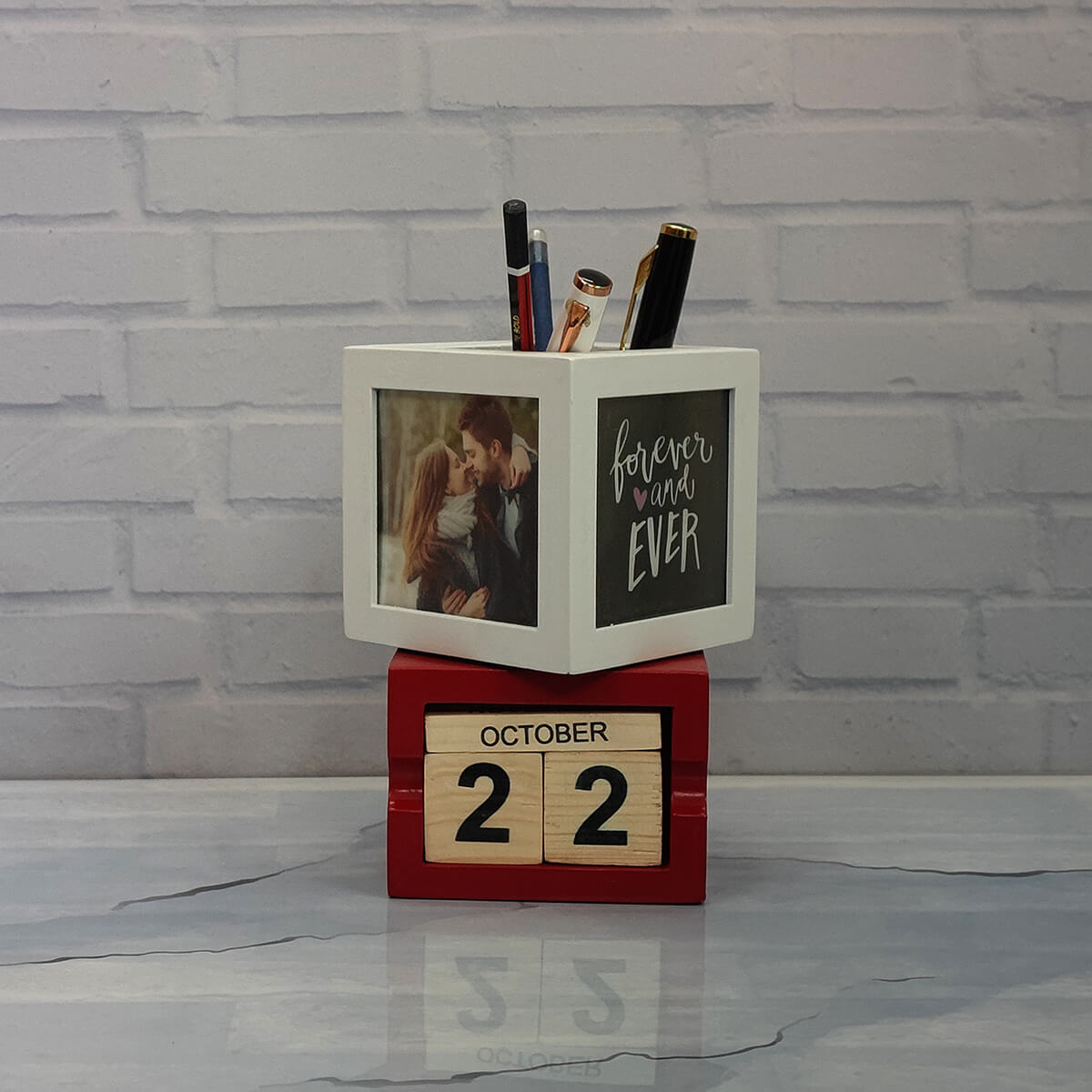 Personalised White-Red Photo Frame Pen Holder with Wooden Block Calendar